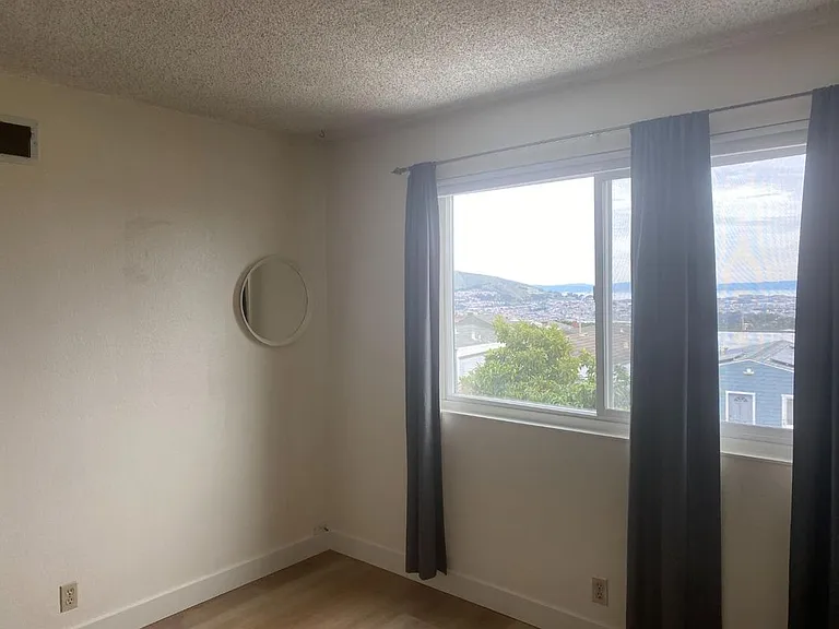 81 Camelot Ct — Photo 18