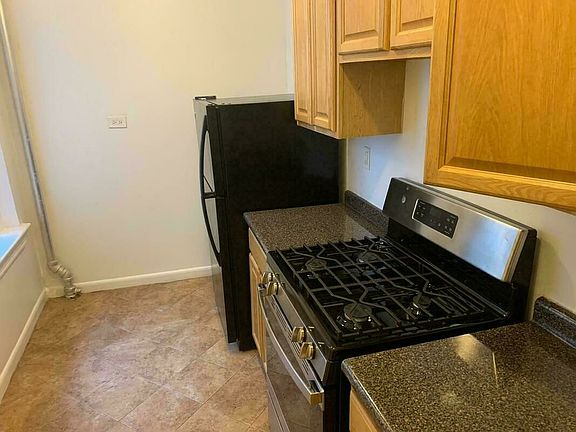 5th image of 308 E 209th St #244