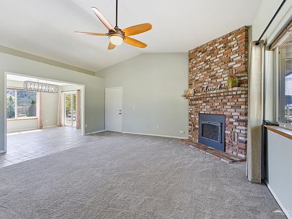 5th image of 23440 Mashie Ct