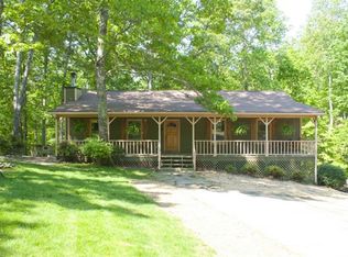 204 Oakridge Trl, White, GA 30184