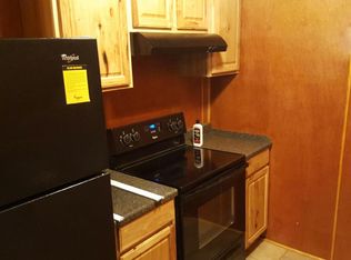 310 5th St, Bridgeport, IL 62417