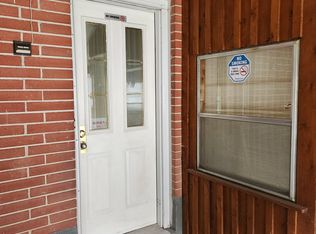 402 Summerhill Dr #BASEMENT, Peterborough, ON K9H 5L9