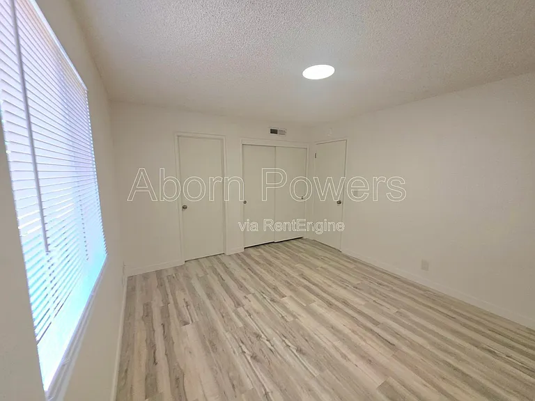 1140 Melton Dr #2 — Photo 2