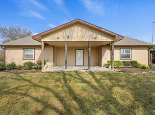 4138 County Road 1083, Celeste, TX 75423