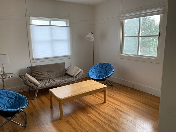 2nd image of 2149 Dartmouth St