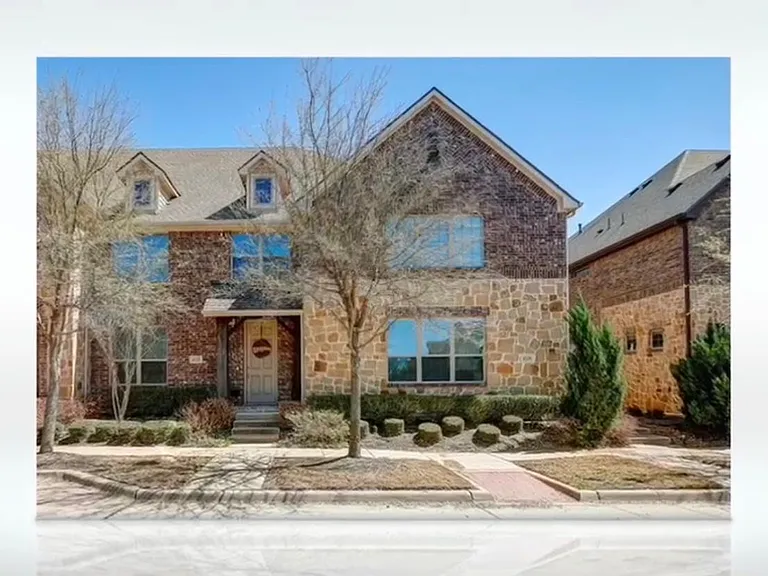4225 Blackjack Oak Dr — Photo 1