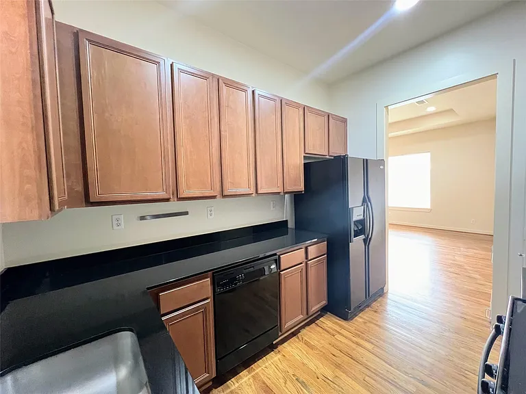 1126 Bonner St — Photo 11