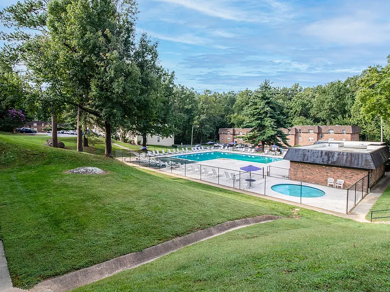Willow Oaks Apartments — Photo 37