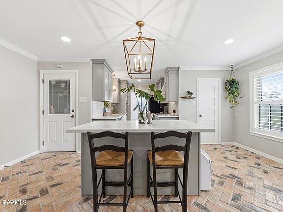 5th image of 436 Alonda Dr