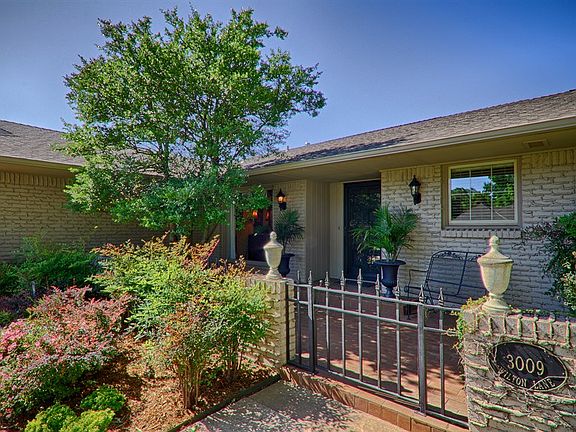 2nd image of 3009 Wilton Ln