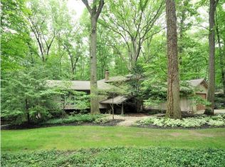 19618 Tanbark Ln, Strongsville, OH