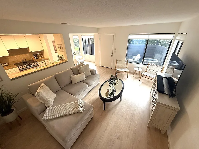 104 Dockside Cir — Photo 4