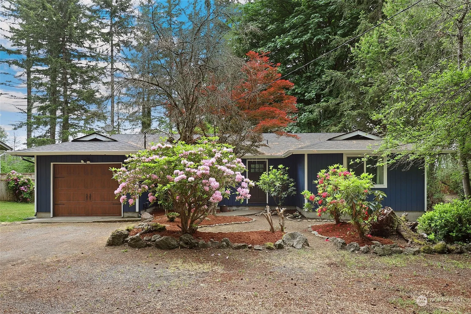 14716 Holiday Drive NW photo 1