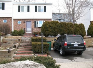 520 Harbor View Ct, Beacon, NY 12508
