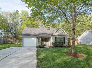 13816 Eden Ct, Pineville, NC 28134