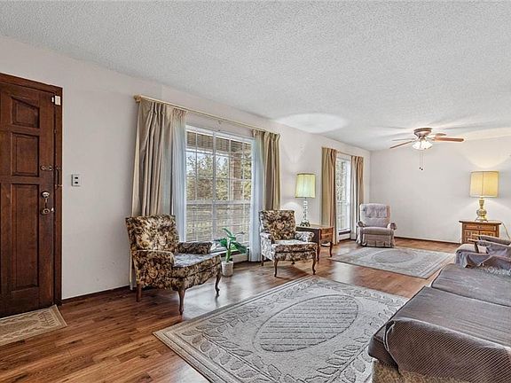 3rd image of 5133 Santos Dr W