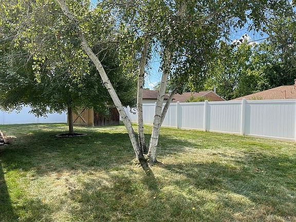 4th image of 4641 Richwood Dr