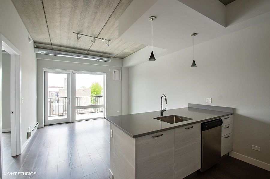 1st image of 2407 W Eastwood Ave APT 210