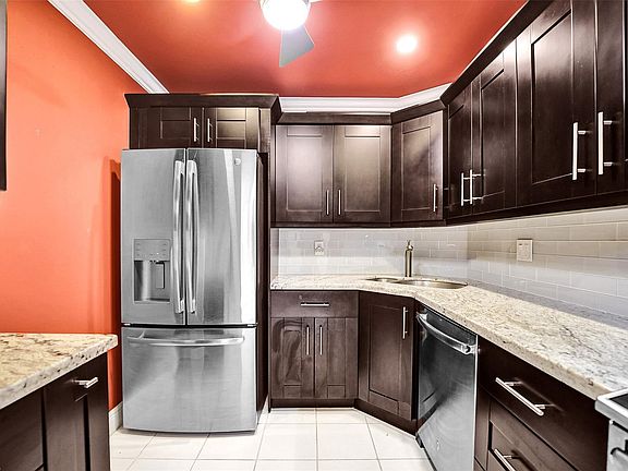 3rd image of 1940 NE 2nd Avenue #215J