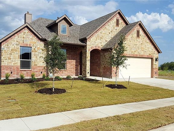 4th image of 922 Saint Matthew Cir