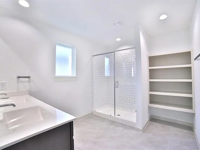 3810 Lila Lake Ln — Photo 12