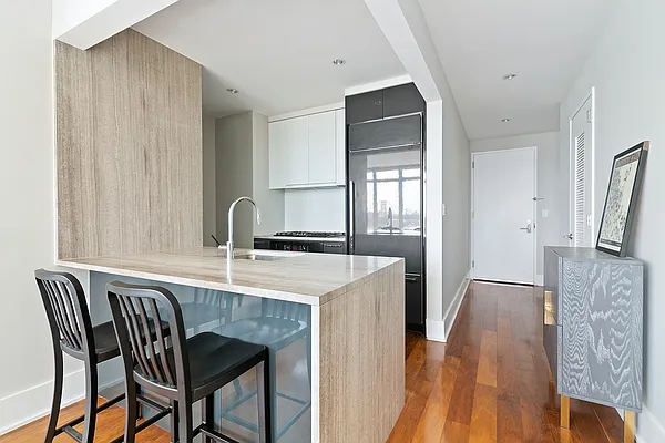 Rented by Compass | media 13