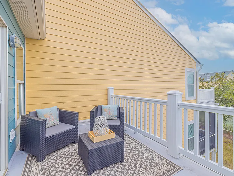 81 Sandbar Ln #27 — Photo 17