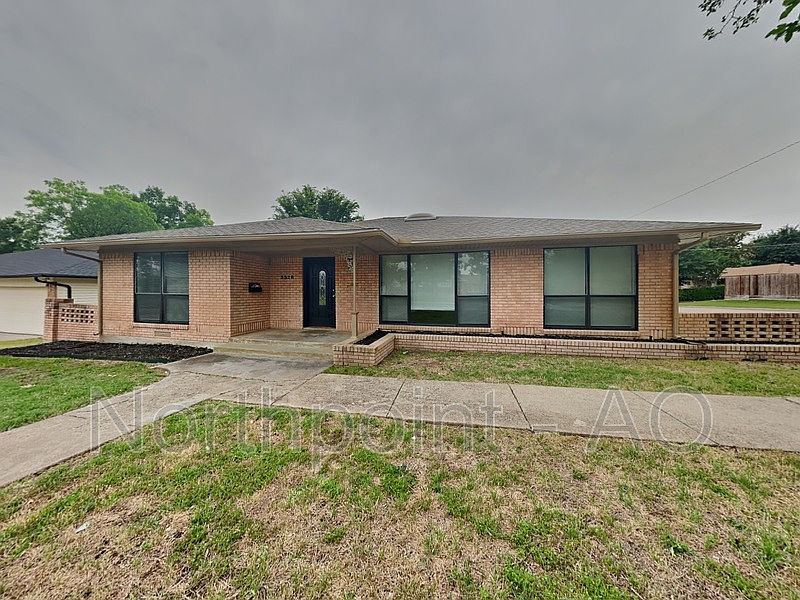 1st image of 3328 Kinkaid Dr