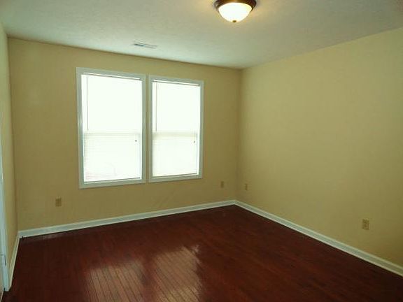 3rd image of 1438 Willow St