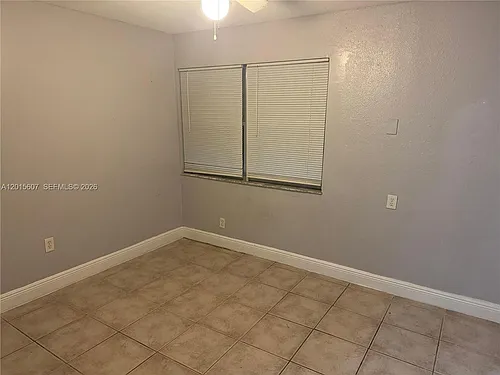 2500 NW 9th Ct Photo 1