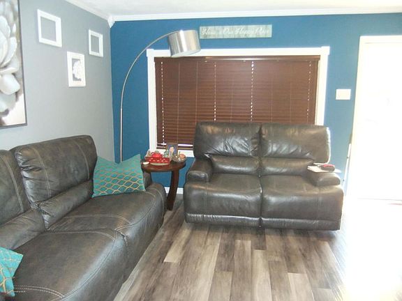 4th image of 709 Lefors St