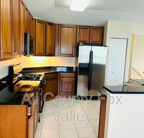 1844 Crenshaw Cir — Photo 8