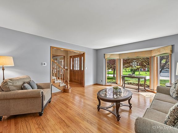 5th image of 14 Hampton Ct