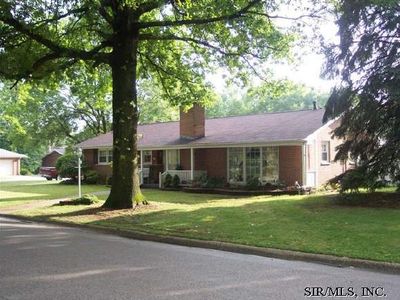 3200 Greenwood Ln, Godfrey, IL, 62035