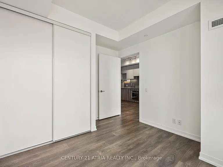 5 Buttermill Ave #2611 — Photo 12