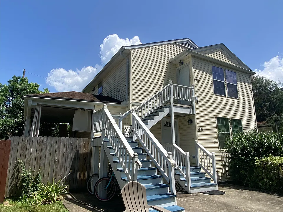 5909-11 General Haig St #5911
