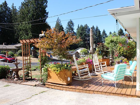 Fantastic 12x24 cedar deck