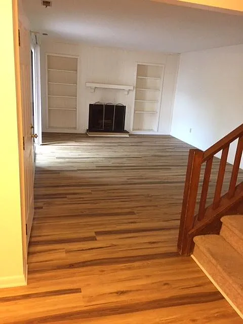 Living Room (towards fireplace)
