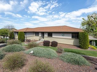 1118 W 53rd Ave, Kennewick, WA 99337