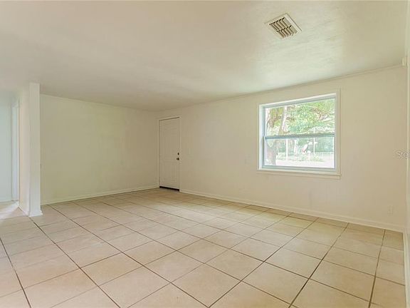 4th image of 14025 SE 55th Ave