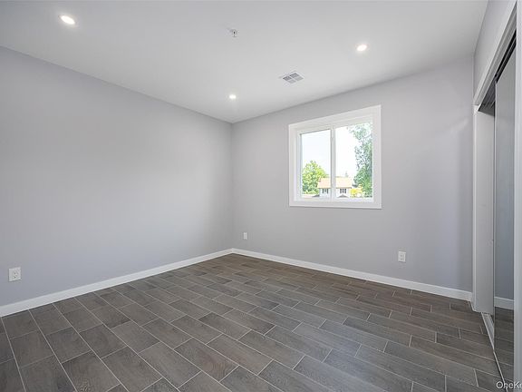 5th image of 126 Innis Ave #2-3
