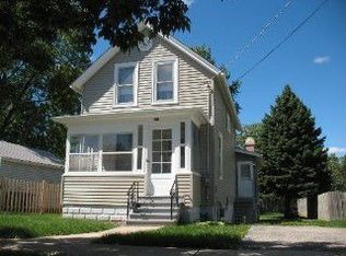 909 E Lake St, Aurora, IL 60506