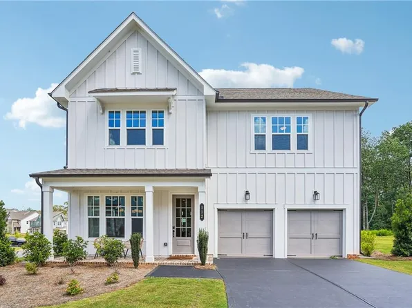 112 E Harbor Dr, Dawsonville, GA 30534
