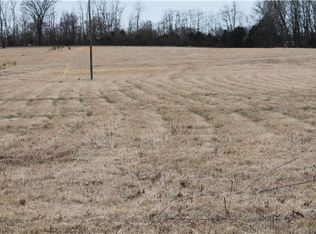 5 Providence Rd, Hartsville, TN 37074