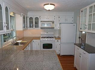 3rd image of 8 Beaujolais Dr #63