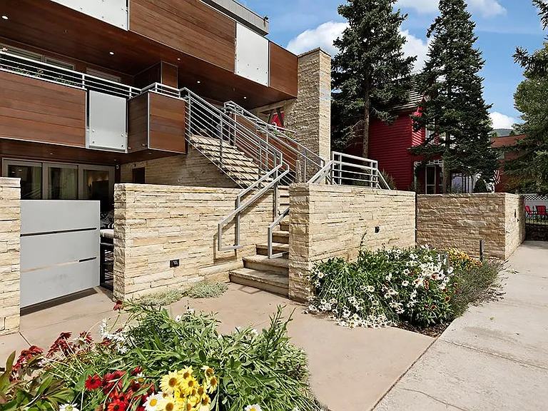 100 E Cooper Ave #12 — Photo 1