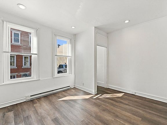 5th image of 2521 N Douglas St