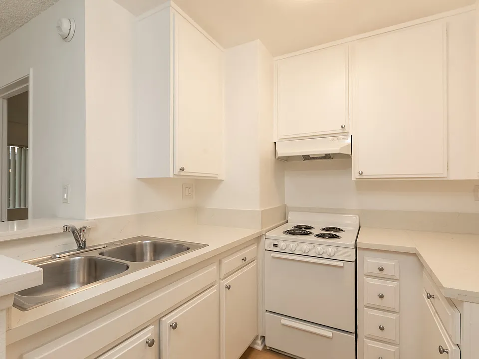 Wilshire Hobart Regency