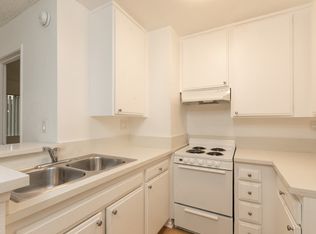 Wilshire Hobart Regency, Los Angeles, CA 90005