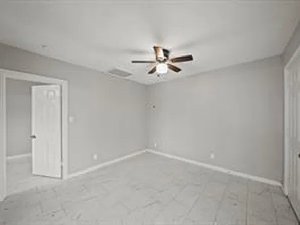 2002 Mustang Rd, Alvin, TX